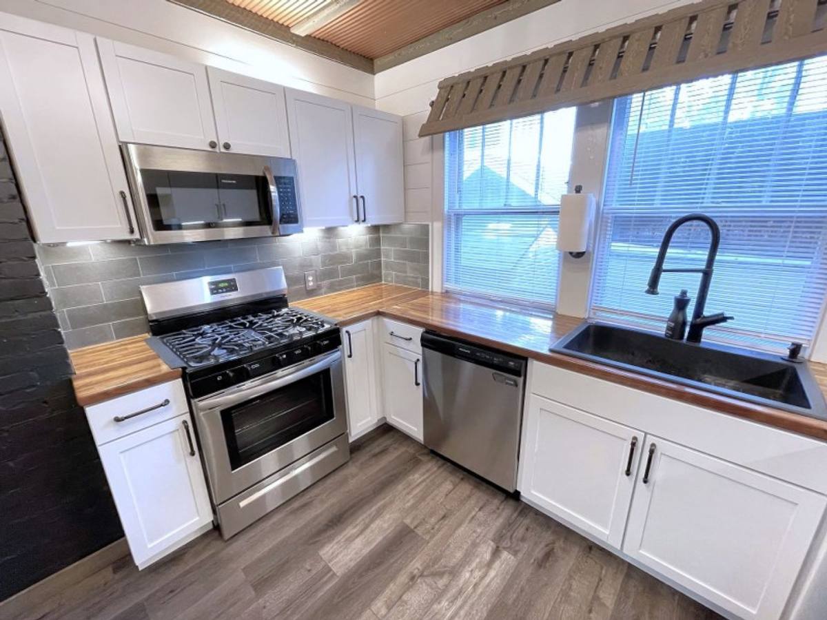 Apartment for rent at 11 N Spooner St, Madison, WI 53726
