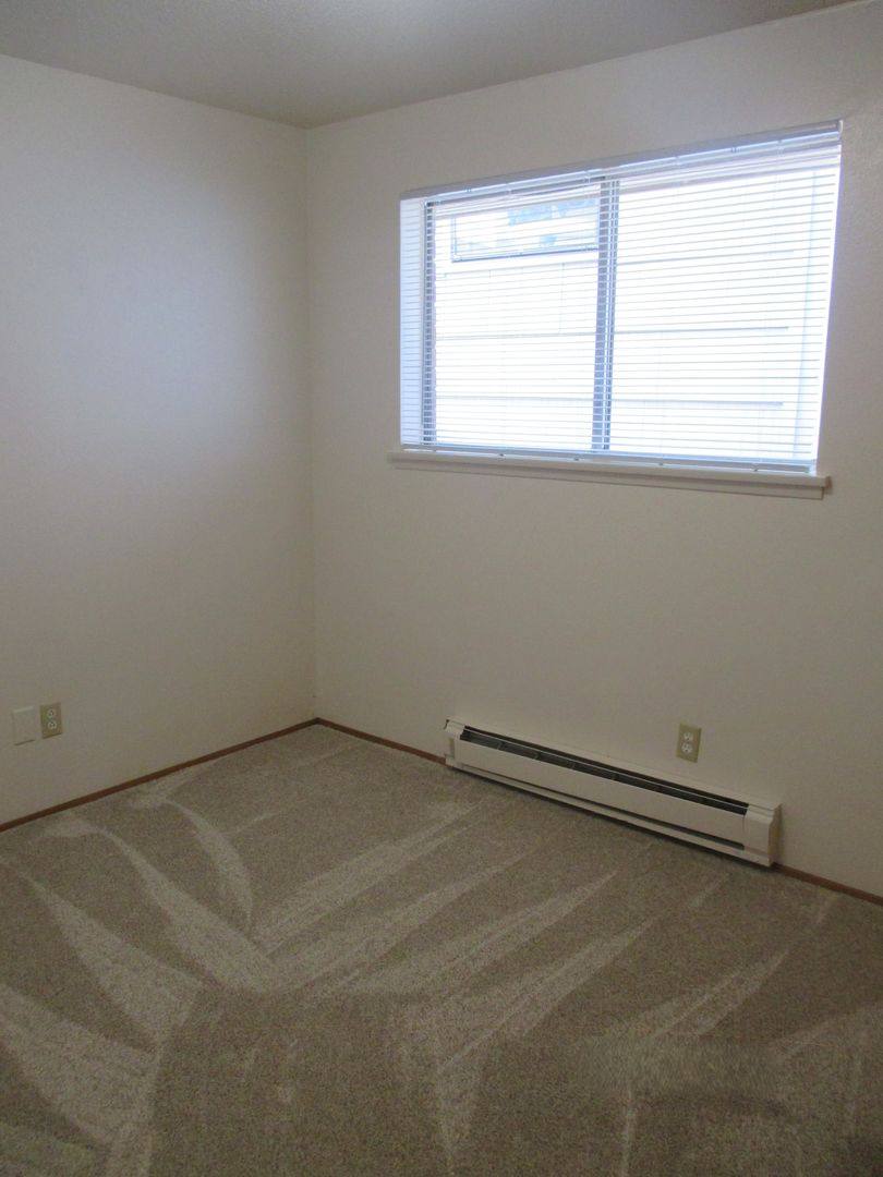 Apartment for rent at 735 2nd St NW, Puyallup, WA 98371