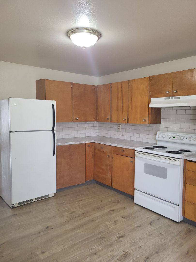 Apartment for rent at 735 2nd St NW, Puyallup, WA 98371