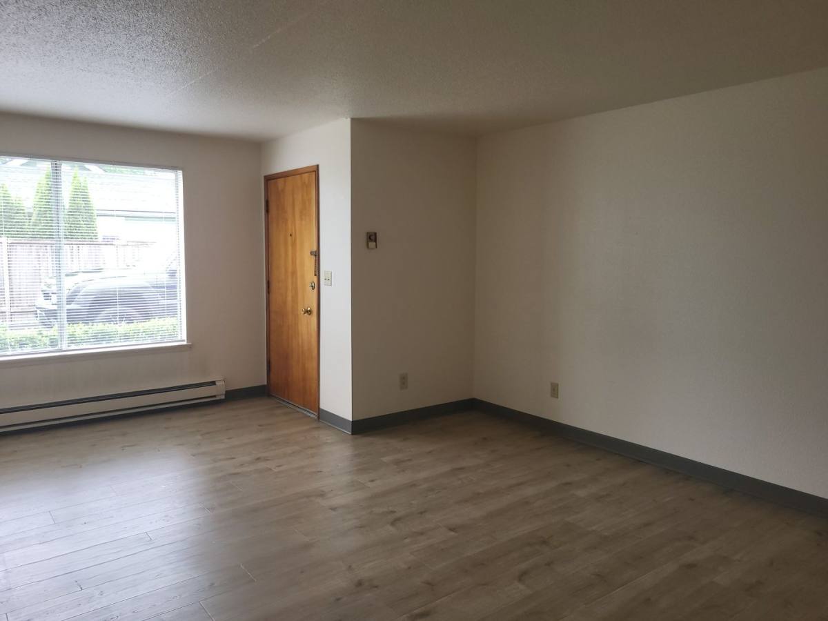 Apartment for rent at 735 2nd St NW, Puyallup, WA 98371