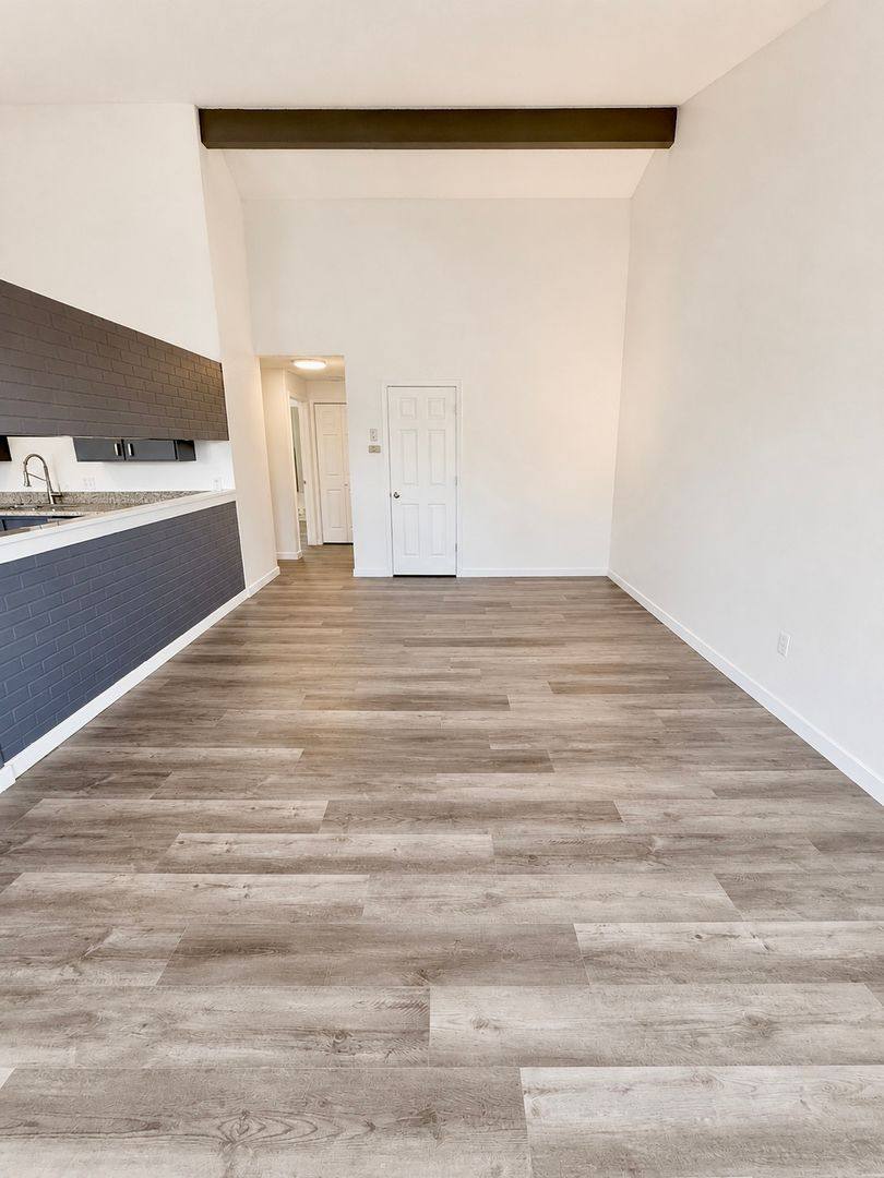 Apartment for rent at 401 2nd St, Hoquiam, WA 98550