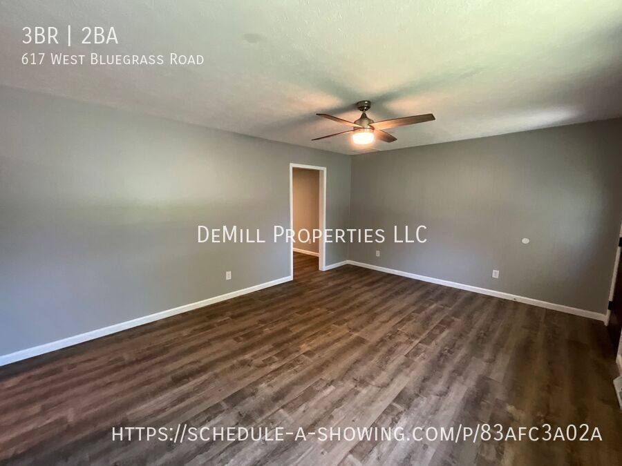 House for rent at 617 W Bluegrass Rd, Strafford, MO 65757