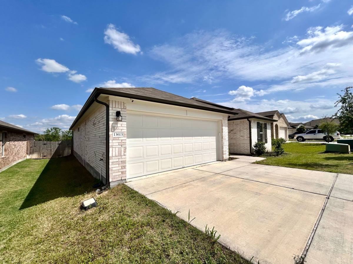 House for rent at 13613 Rebecca Latimer Rd, Manor, TX 78653