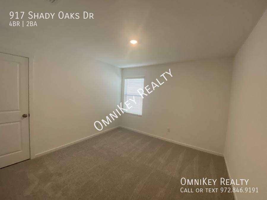 House for rent at 917 Shady Oaks Dr, Ennis, TX 75119