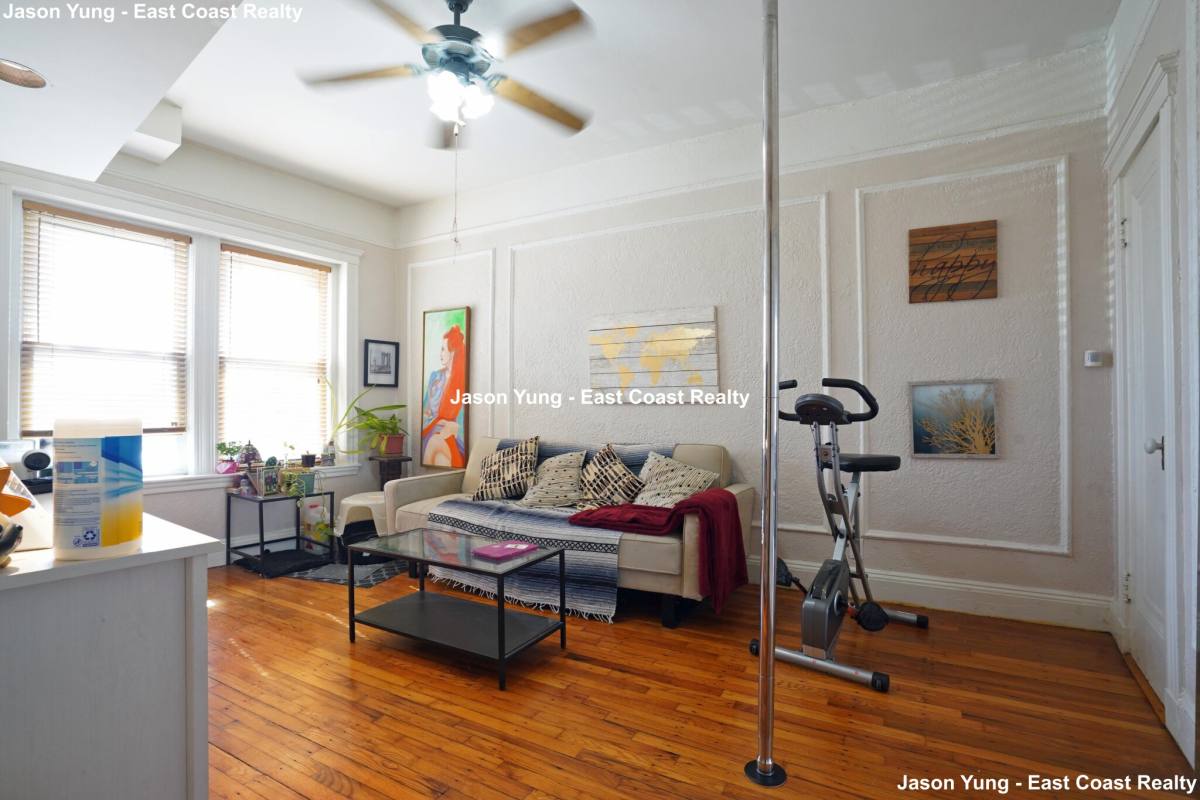 Apartment for rent at 1691 Commonwealth Ave #2, Brighton, MA 02135