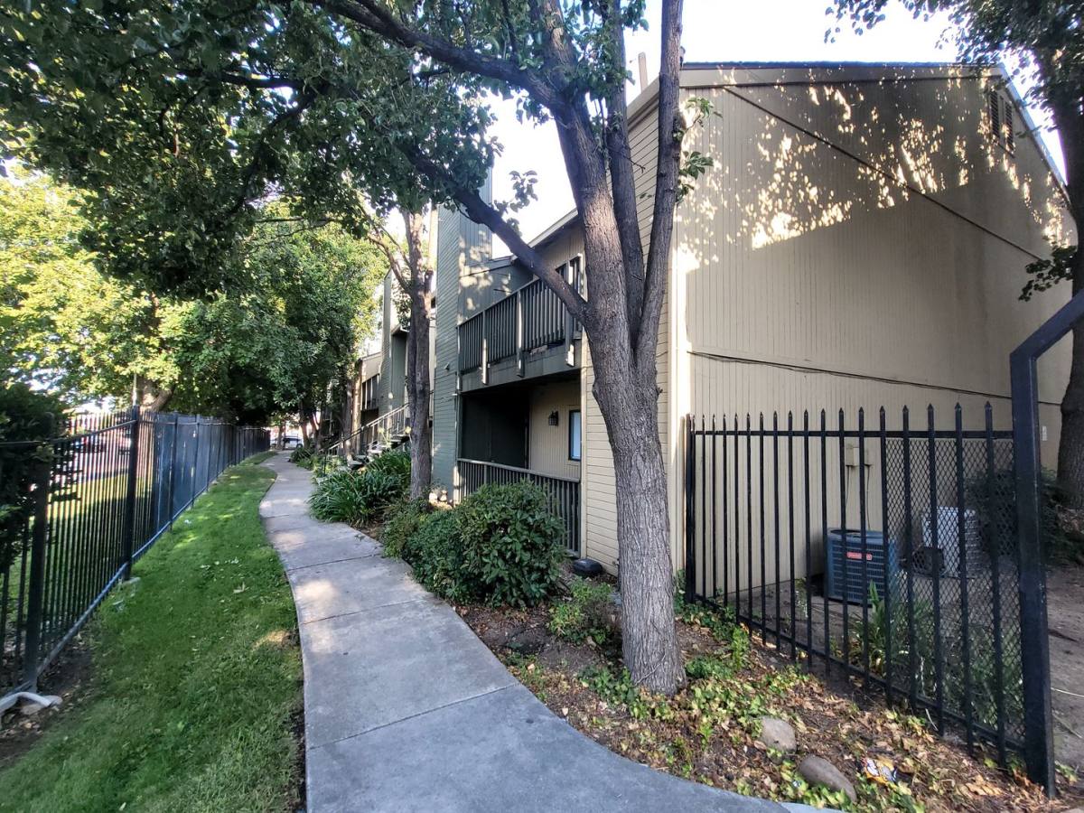 Condo for rent at 3941 Madison Ave, North Highlands, CA 95660