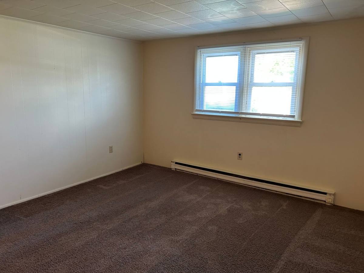 Apartment for rent at 420-430 E High St, Palmyra, PA 17078