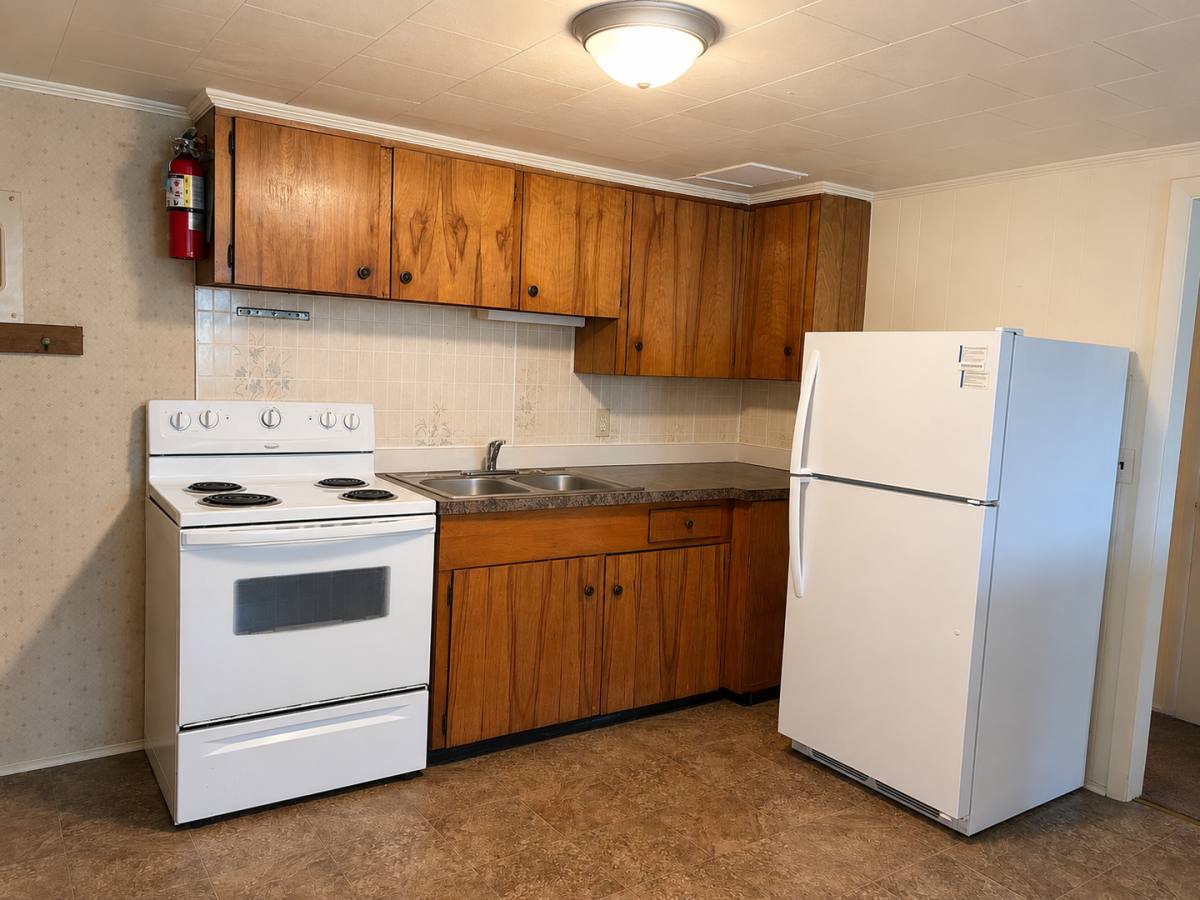 Apartment for rent at 420-430 E High St, Palmyra, PA 17078