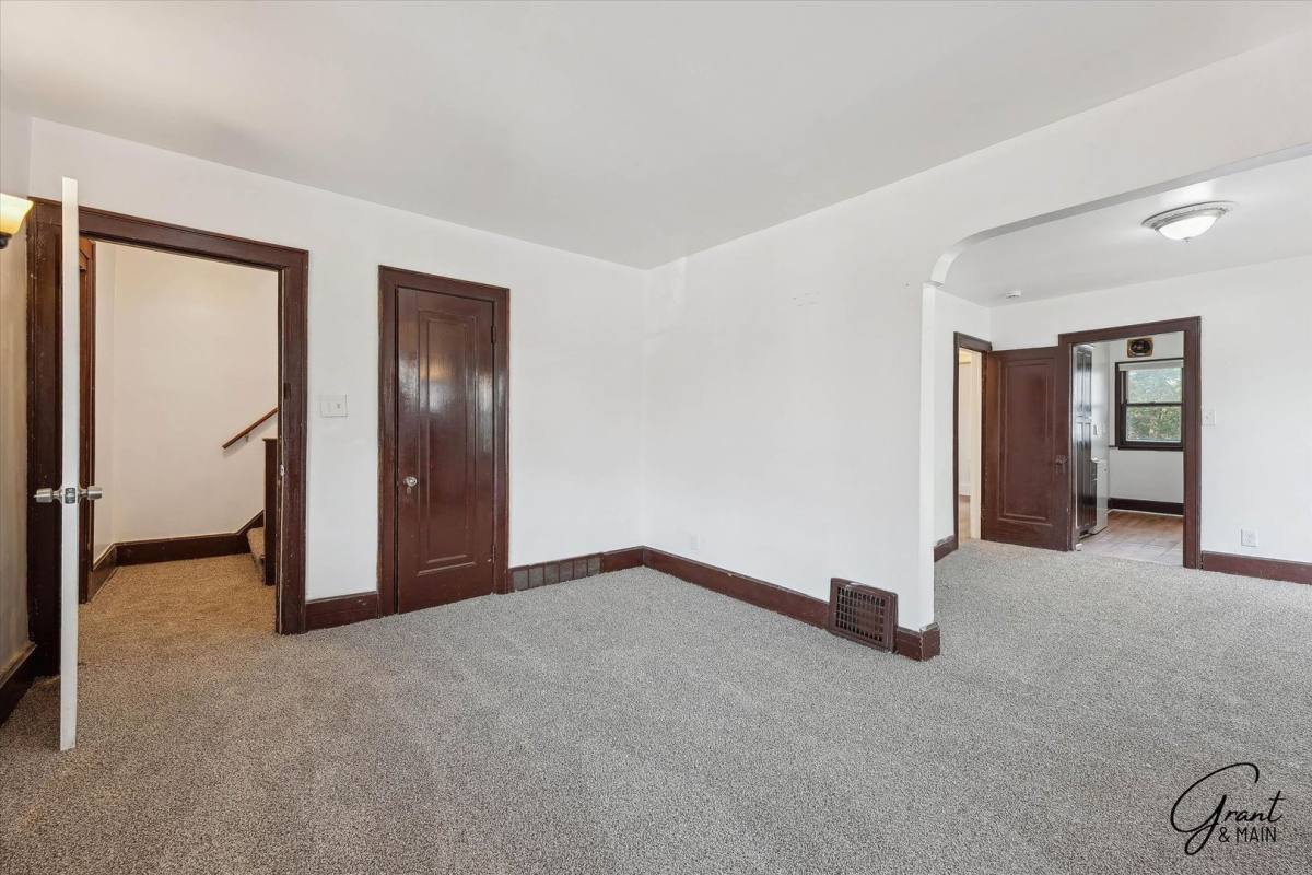 Apartment for rent at 15356 Washburn, Detroit, MI 48238