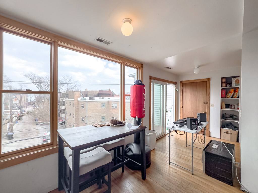 Apartment for rent at 6719 Sheridan #N5, Chicago, IL 60626