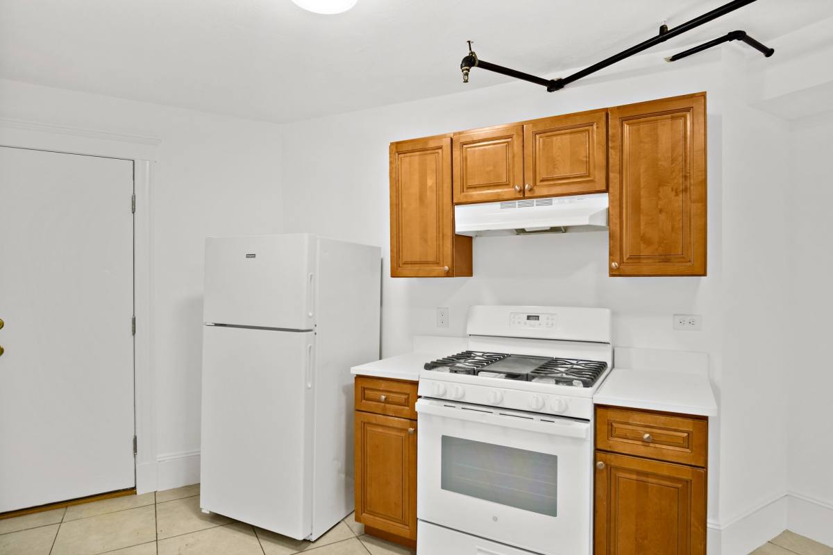 Apartment for rent at 2 Walnut St #2, Dorchester, MA 02122