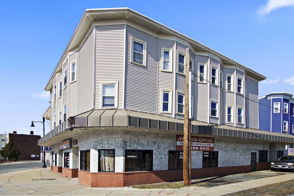 Apartment for rent at 2 Walnut St #2, Dorchester, MA 02122