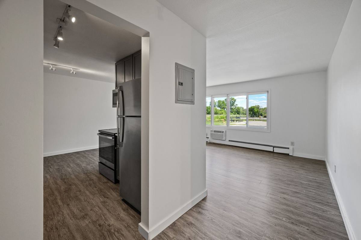 Apartment for rent at 6200 Golden Valley Rd, Minneapolis, MN 55422