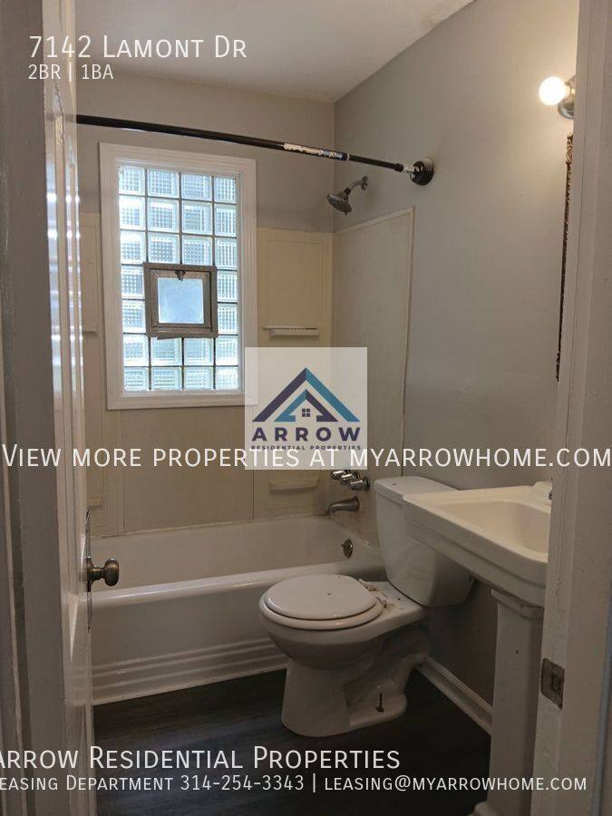 House for rent at 7142 Lamont Dr, Saint Louis, MO 63136