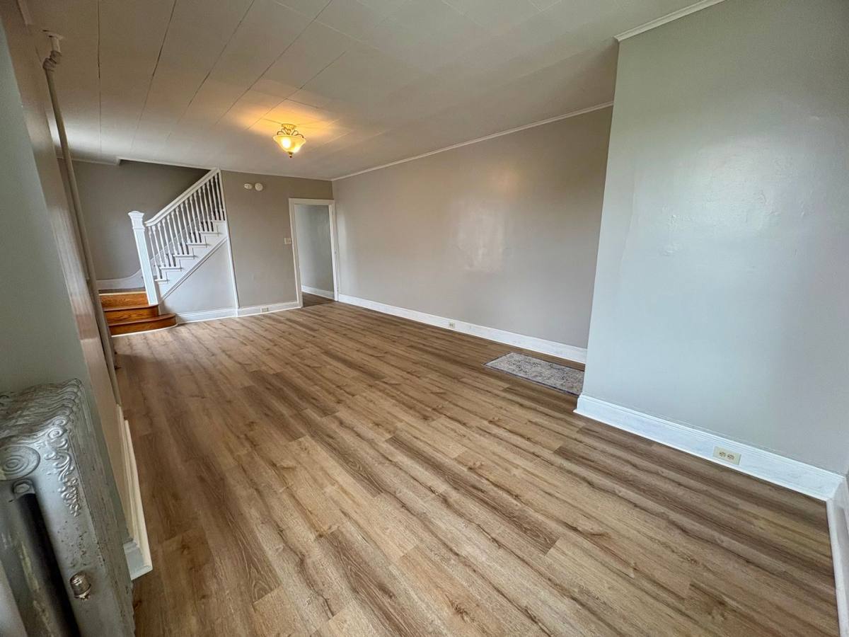 Townhouse for rent at 923 W Princess St, York, PA 17401