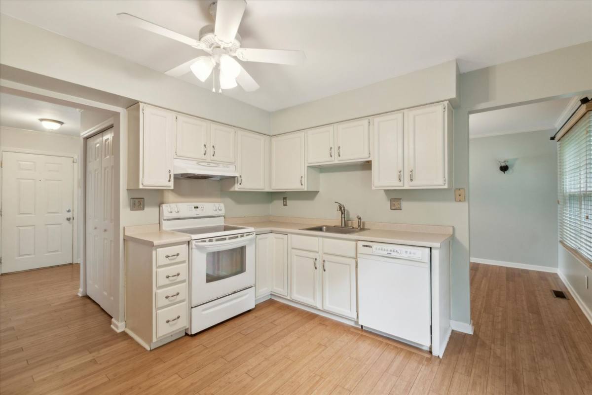 House for rent at 1607 Barbara Dr, Downingtown, PA 19335