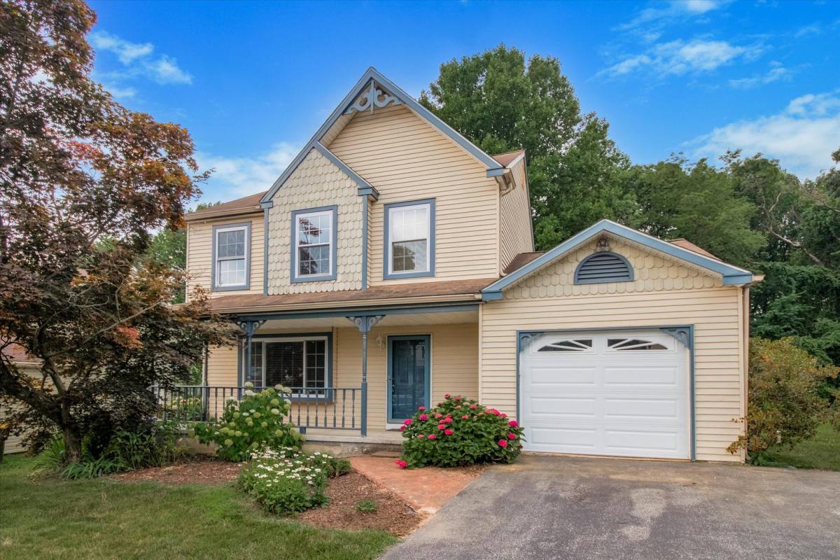 House for rent at 1607 Barbara Dr, Downingtown, PA 19335