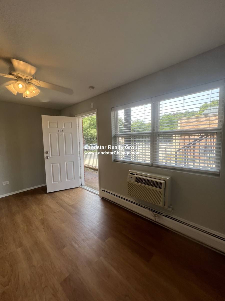 Apartment for rent at 4547 N Dover #2F, Chicago, IL 60640