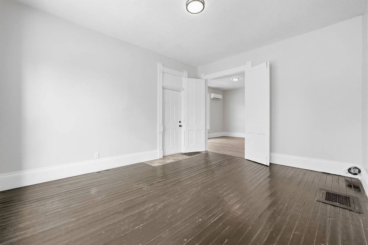 Apartment for rent at 2411 Fox Ave, Fort Wayne, IN 46807