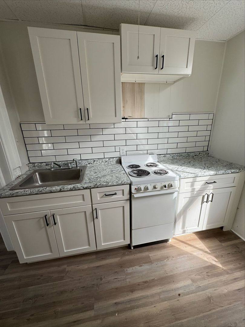 Apartment for rent at 2411 Fox Ave, Fort Wayne, IN 46807