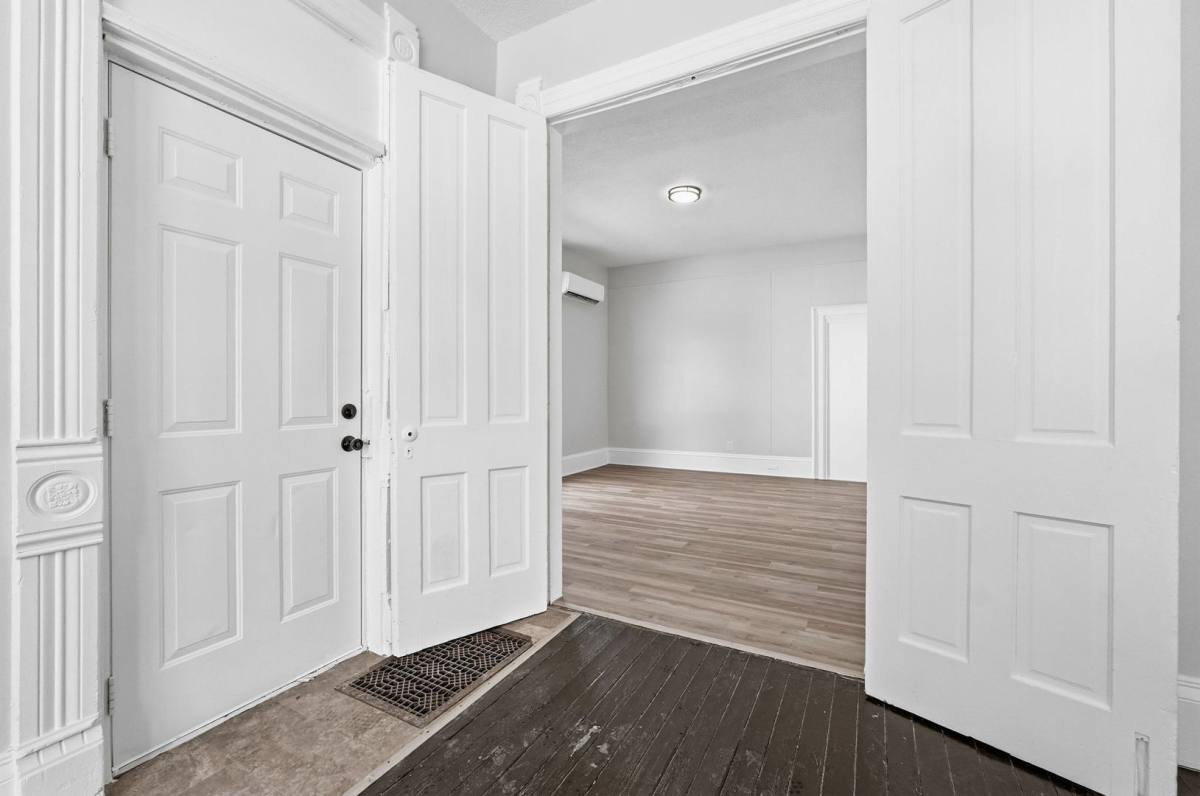 Apartment for rent at 2411 Fox Ave, Fort Wayne, IN 46807