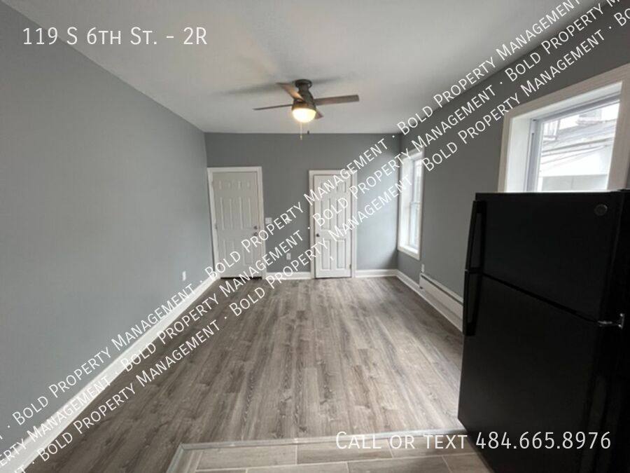 Apartment for rent at 119 S 6th St #2R, Reading, PA 19602