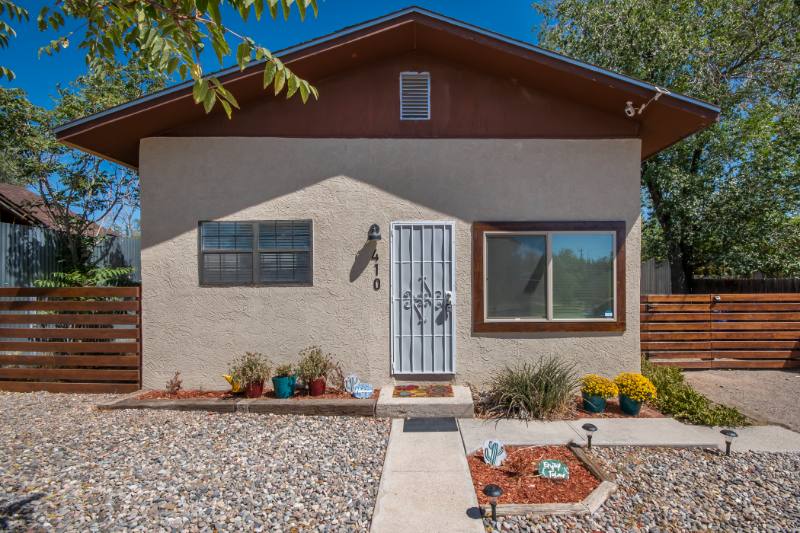 Apartment for rent at 410 Harvard Dr SE, Albuquerque, NM 87106
