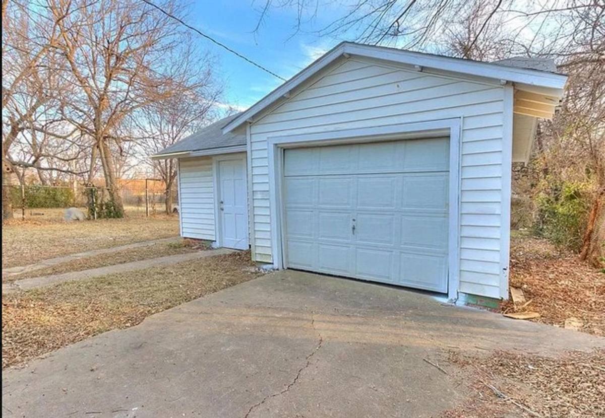 House for rent at 224 E Zion Place, Tulsa, OK 74106