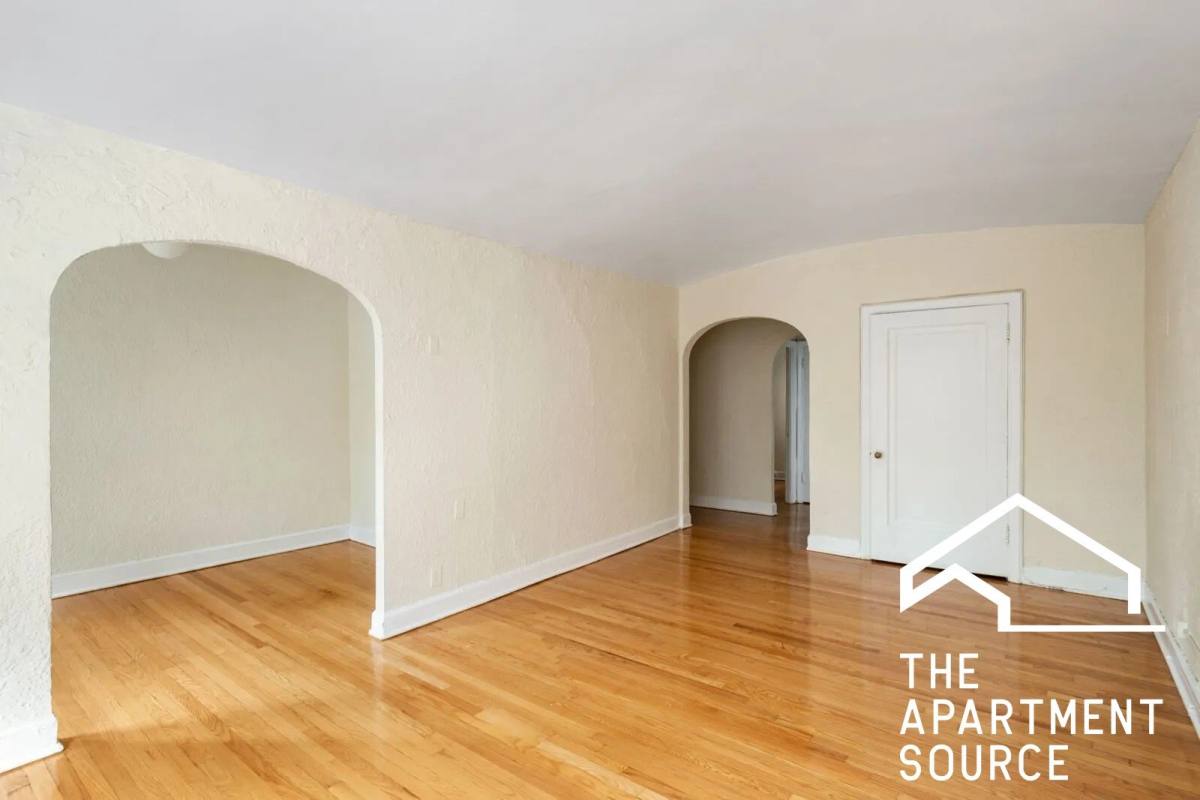 Apartment for rent at 536 W Arlington Place, Chicago, IL 60614