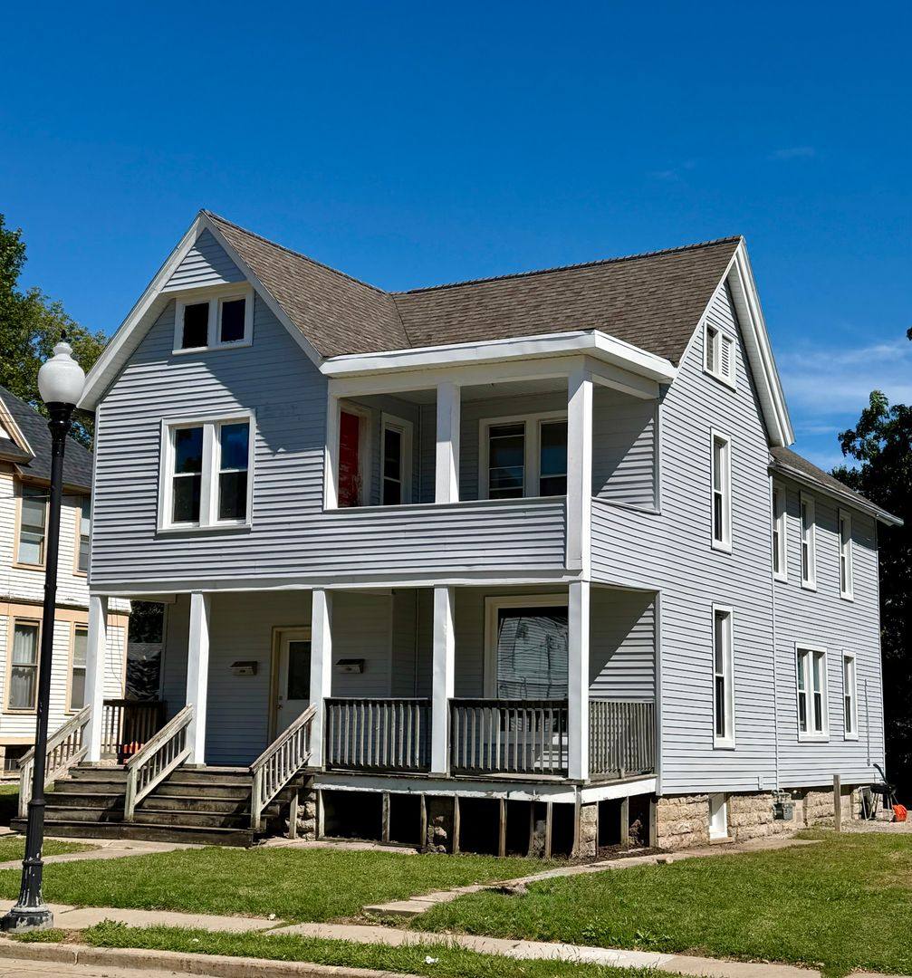Apartment for rent at 642 Jackson, Oshkosh, WI 54901