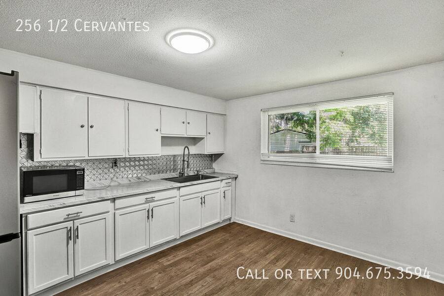 House for rent at 256 1 2 Cervantes, Saint Augustine, FL 32084
