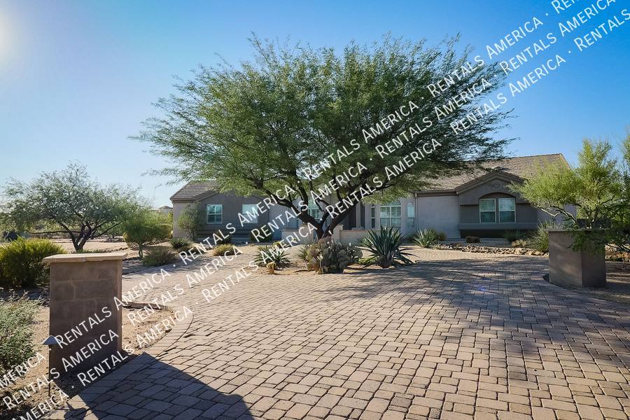 House for rent at 14136 E Gloria Lane, Scottsdale, AZ 85262