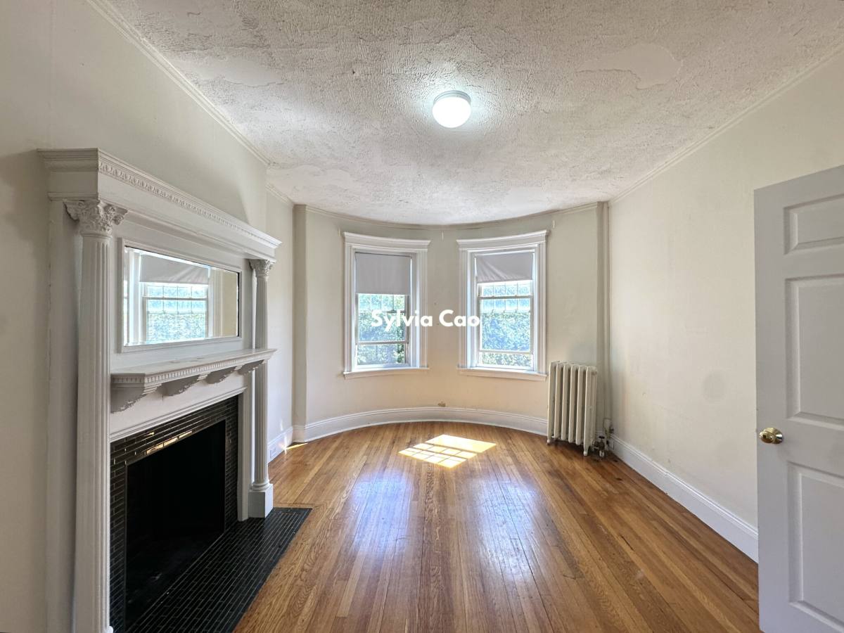 Apartment for rent at 1788 Beacon St #6, Brookline, MA 02445