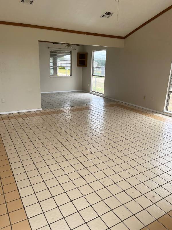 House for rent at 14114 Old China Spring Rd, China Spring, TX 76633