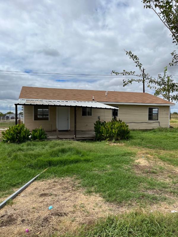 House for rent at 14114 Old China Spring Rd, China Spring, TX 76633