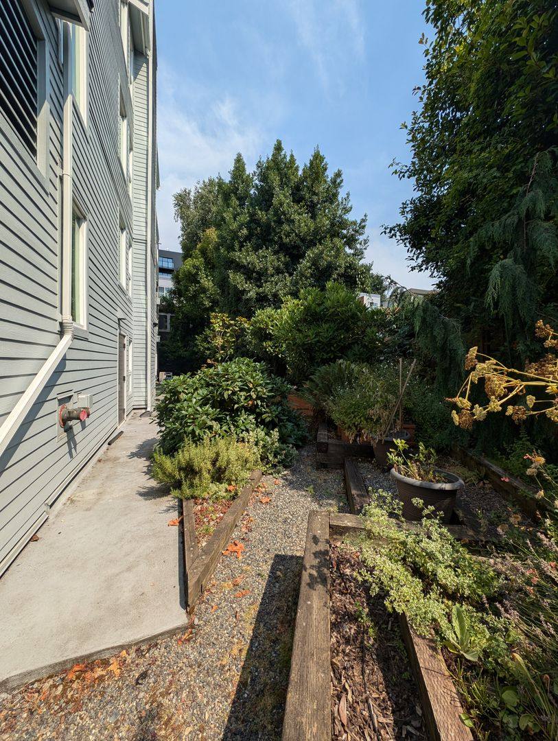 Condo for rent at 1800 Boylston Ave, Seattle, WA 98122