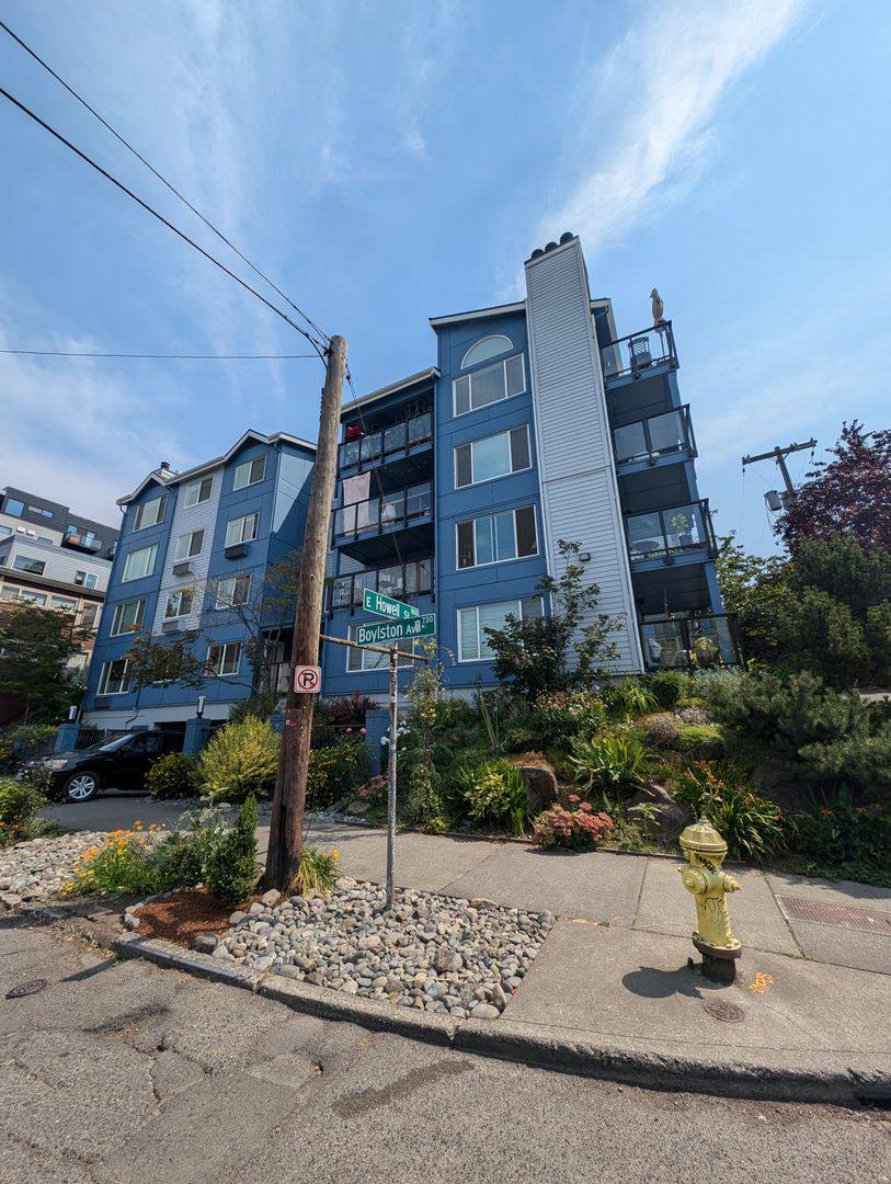 Condo for rent at 1800 Boylston Ave, Seattle, WA 98122