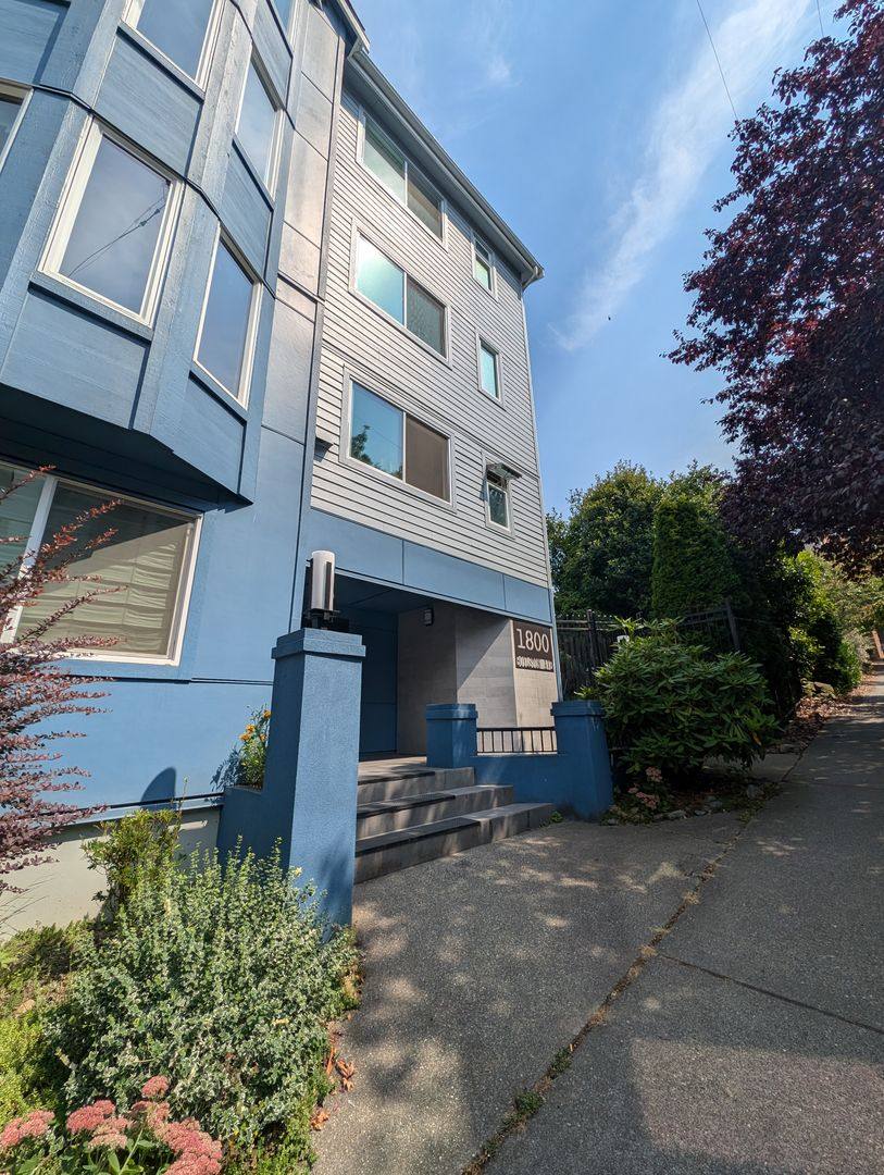 Condo for rent at 1800 Boylston Ave, Seattle, WA 98122