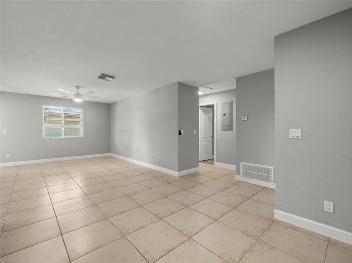 Condo for rent at 230 Thorntree Place, Brandon, FL 33510