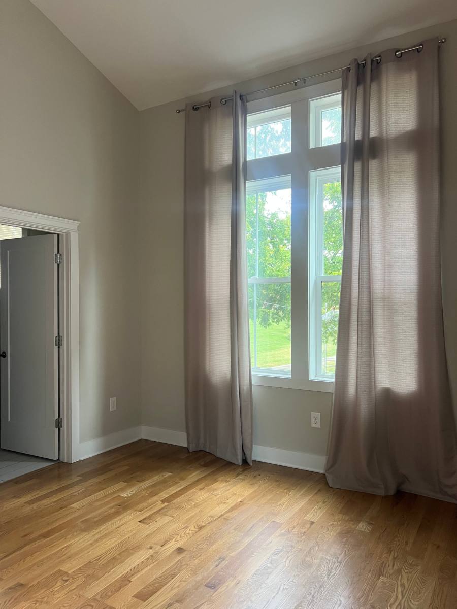 Townhouse for rent at 1726 Carvell Ave, Nashville, TN 37203