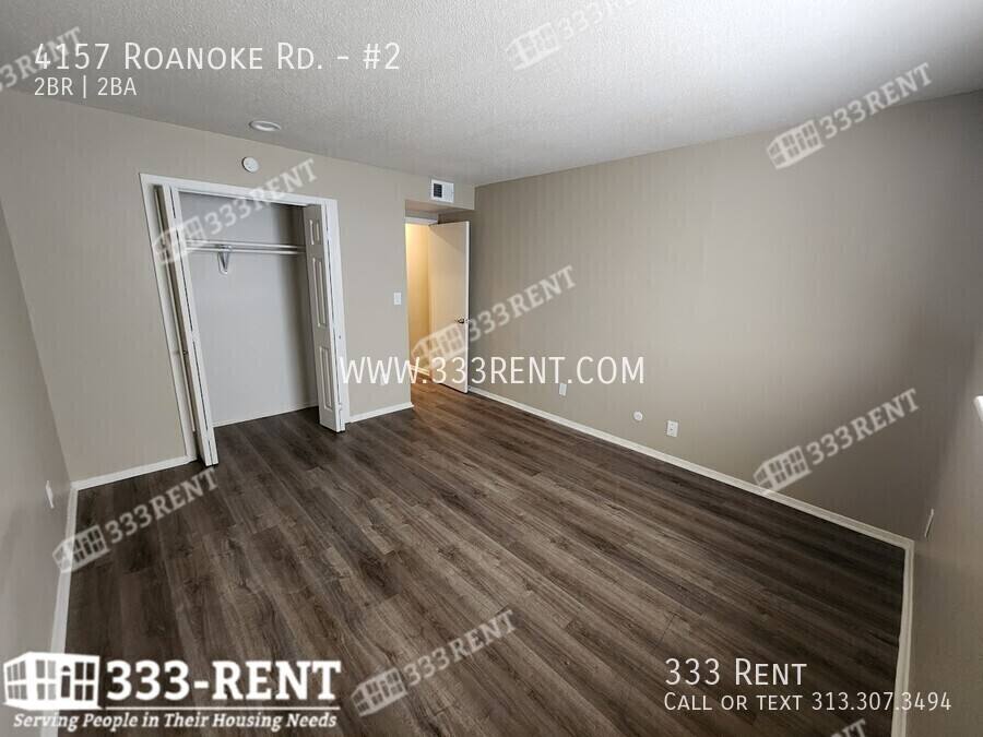 Apartment for rent at 4157 Roanoke Rd #2, Kansas City, MO 64111
