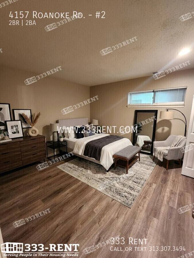 Apartment for rent at 4157 Roanoke Rd #2, Kansas City, MO 64111