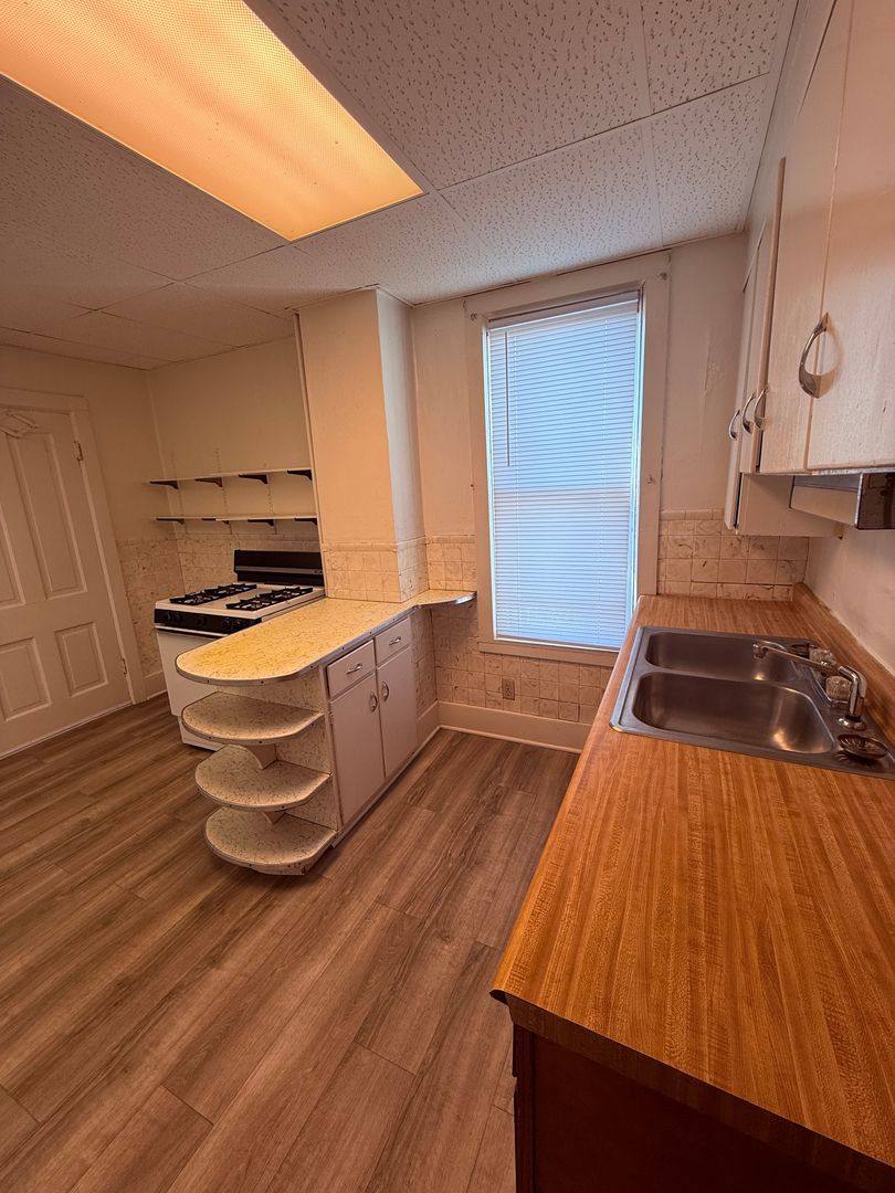 Apartment for rent at 4516 3rd Ave, Sioux City, IA 51106