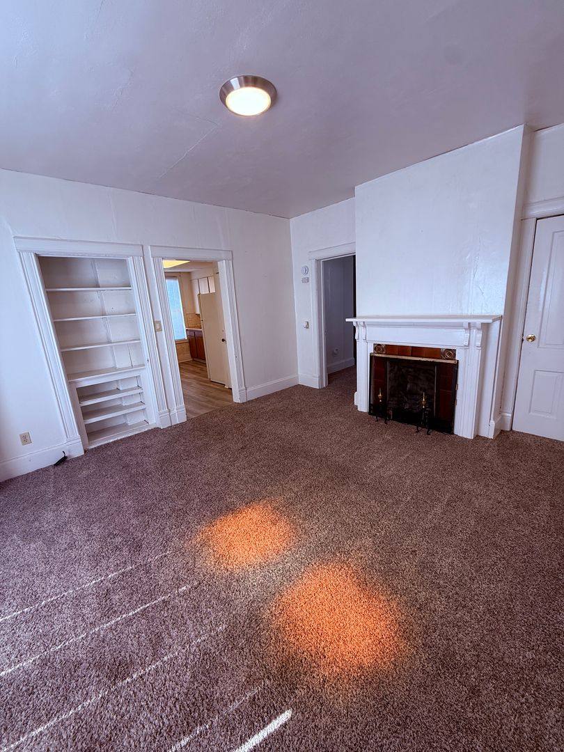 Apartment for rent at 4516 3rd Ave, Sioux City, IA 51106
