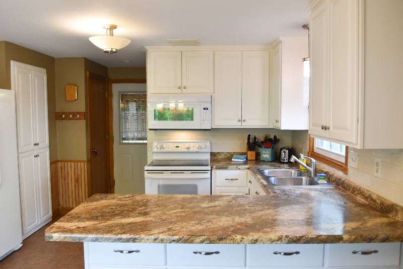 Townhouse for rent at 1030 Coppens Rd, Green Bay, WI 54303