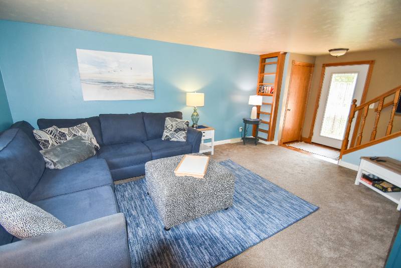 Townhouse for rent at 1030 Coppens Rd, Green Bay, WI 54303
