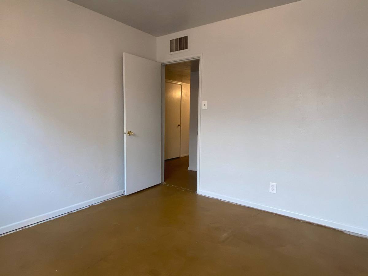 House for rent at 1014 W 17th Place #MH, Tempe, AZ 85281