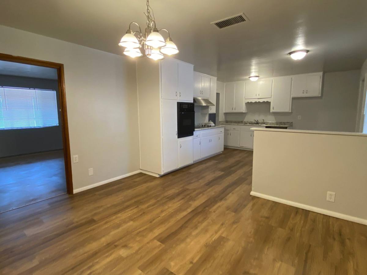House for rent at 1014 W 17th Place #MH, Tempe, AZ 85281