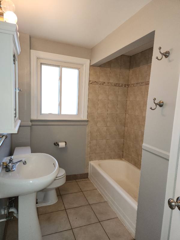 Townhouse for rent at 214 Potter Ave, Royal Oak, MI 48067