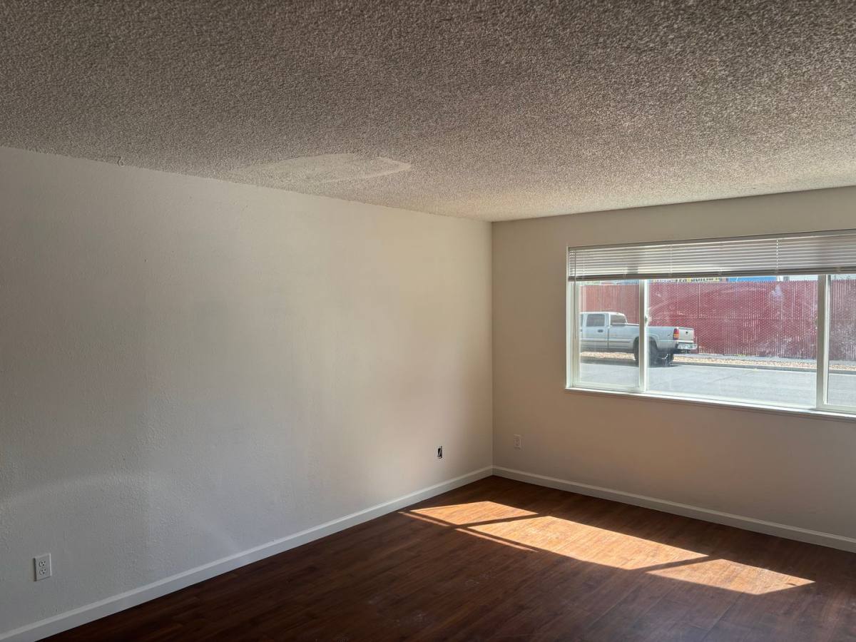 House for rent at 819 NW 7th St, Redmond, OR 97756